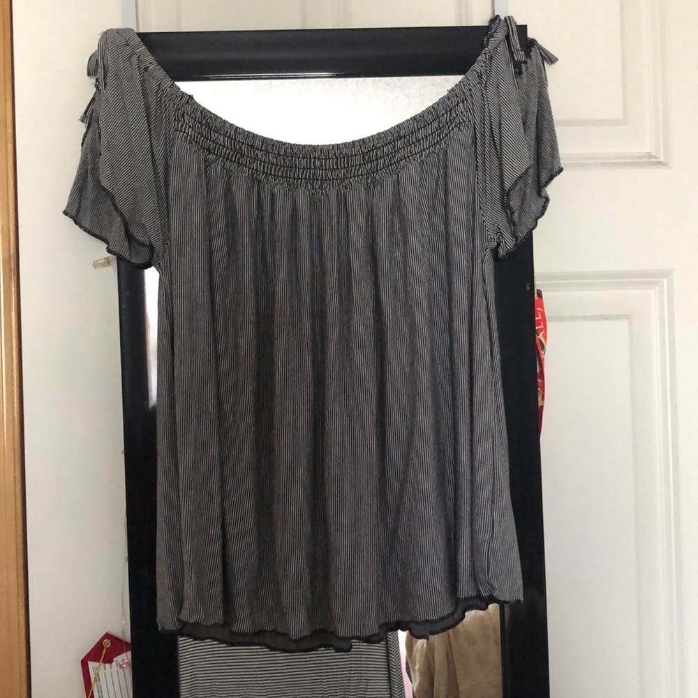 American Eagle Soft and Sexy Off the Shoulder